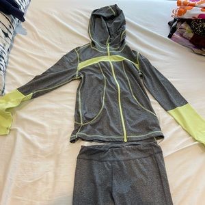 Zella leggings and sweater set